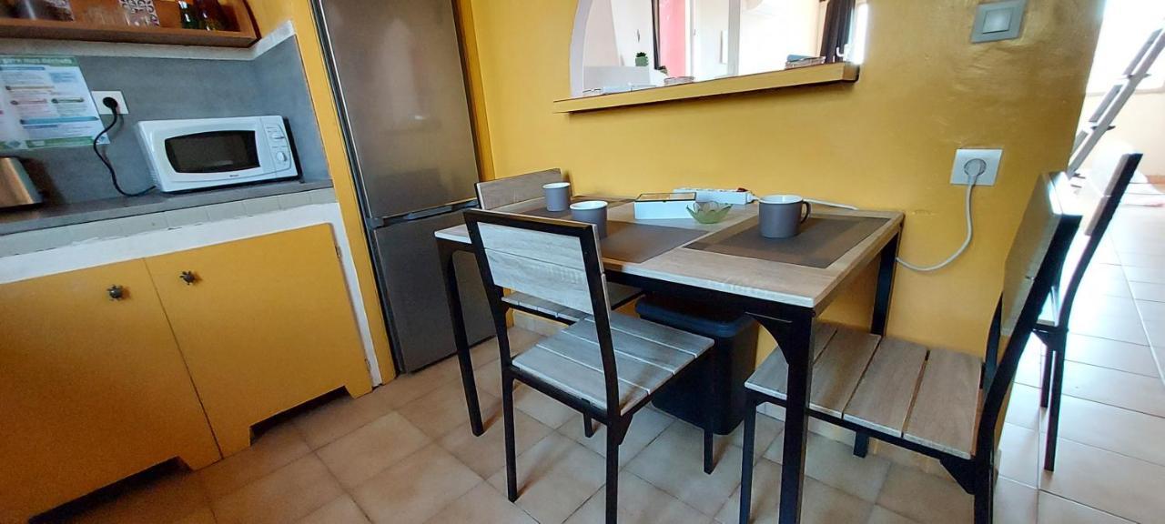 Le Barcares Logement Climatise Pour 6 Personnes, Draps Et Serviettes Non Fournis Air-Conditioned Accommodation For 6 People, Sheets And Towels Not Provided Alojamiento Con Aire Acondicionado Para 6 Personas, Sabanas Y Toallas No Incluidas Εξωτερικό φωτογραφία