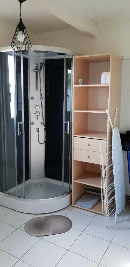 Le Barcares Logement Climatise Pour 6 Personnes, Draps Et Serviettes Non Fournis Air-Conditioned Accommodation For 6 People, Sheets And Towels Not Provided Alojamiento Con Aire Acondicionado Para 6 Personas, Sabanas Y Toallas No Incluidas Εξωτερικό φωτογραφία