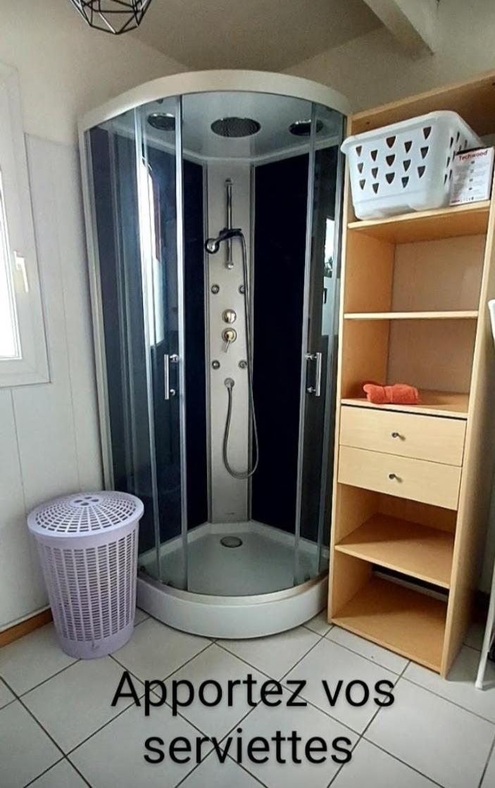 Le Barcares Logement Climatise Pour 6 Personnes, Draps Et Serviettes Non Fournis Air-Conditioned Accommodation For 6 People, Sheets And Towels Not Provided Alojamiento Con Aire Acondicionado Para 6 Personas, Sabanas Y Toallas No Incluidas Εξωτερικό φωτογραφία